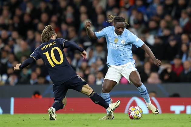 Luka Modric dankt den Teamkollegen von Real Madrid für ihre harte Arbeit